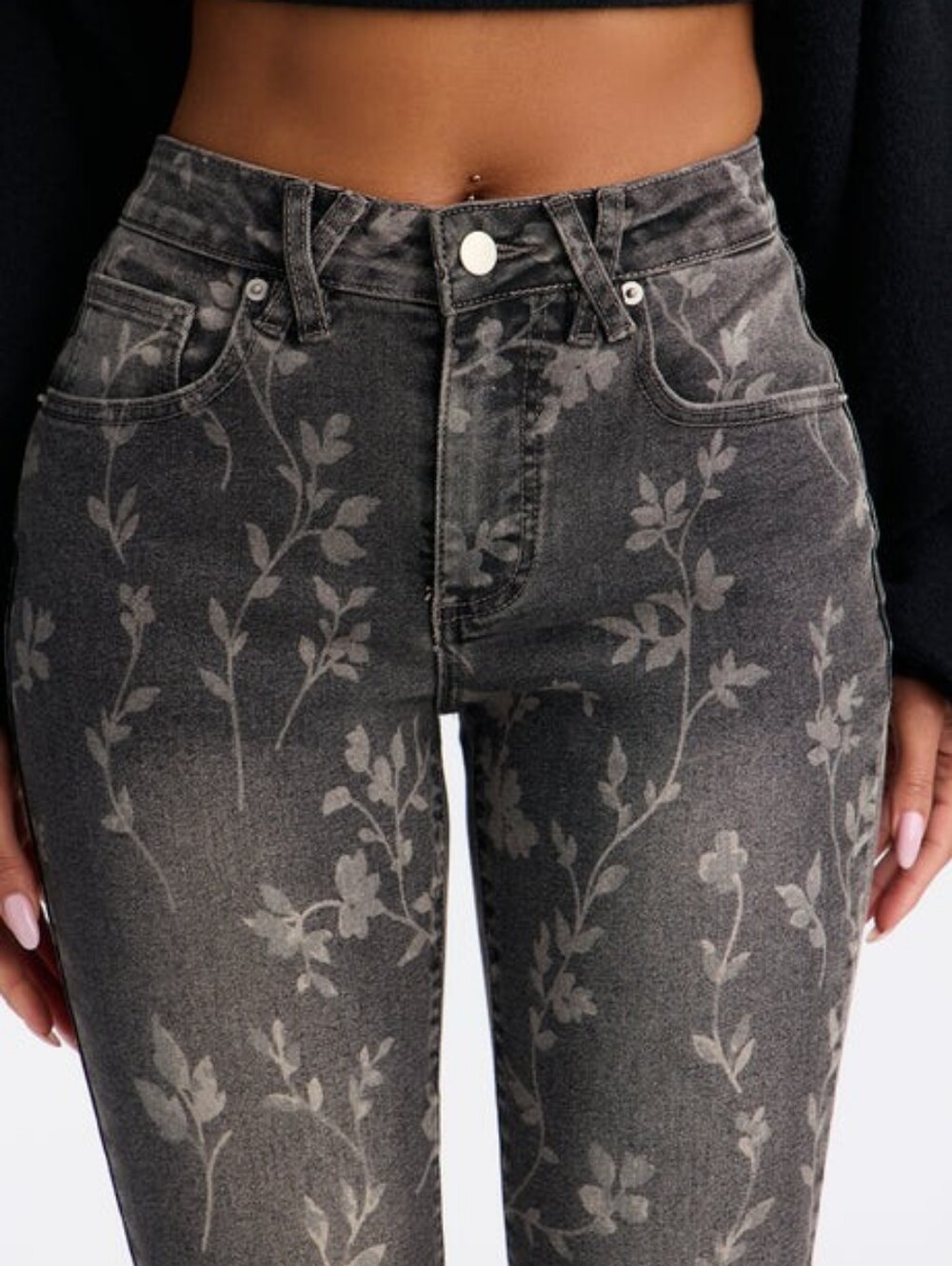 NWT GREY FLORAL STRETCH Capri JEANS SIZE 9 Skinny Stretch Denim